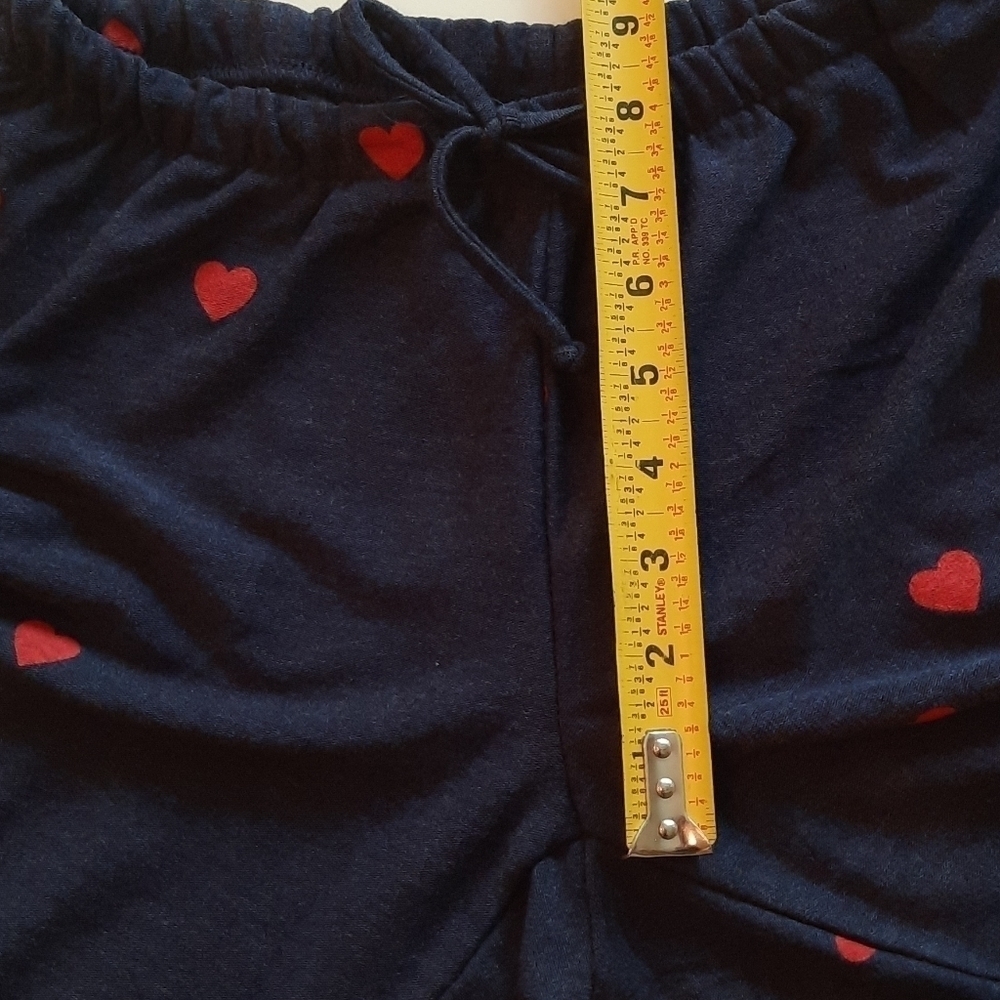 Chaser Tiny Hearts Sweatpants Black Red Heart Print Small New - Picture 12 of 12